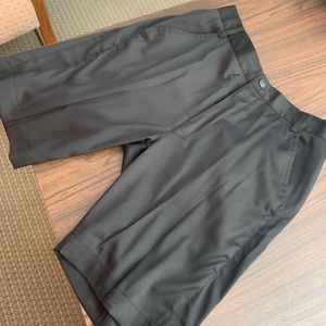 Men’s 32waist Black Golf shorts!